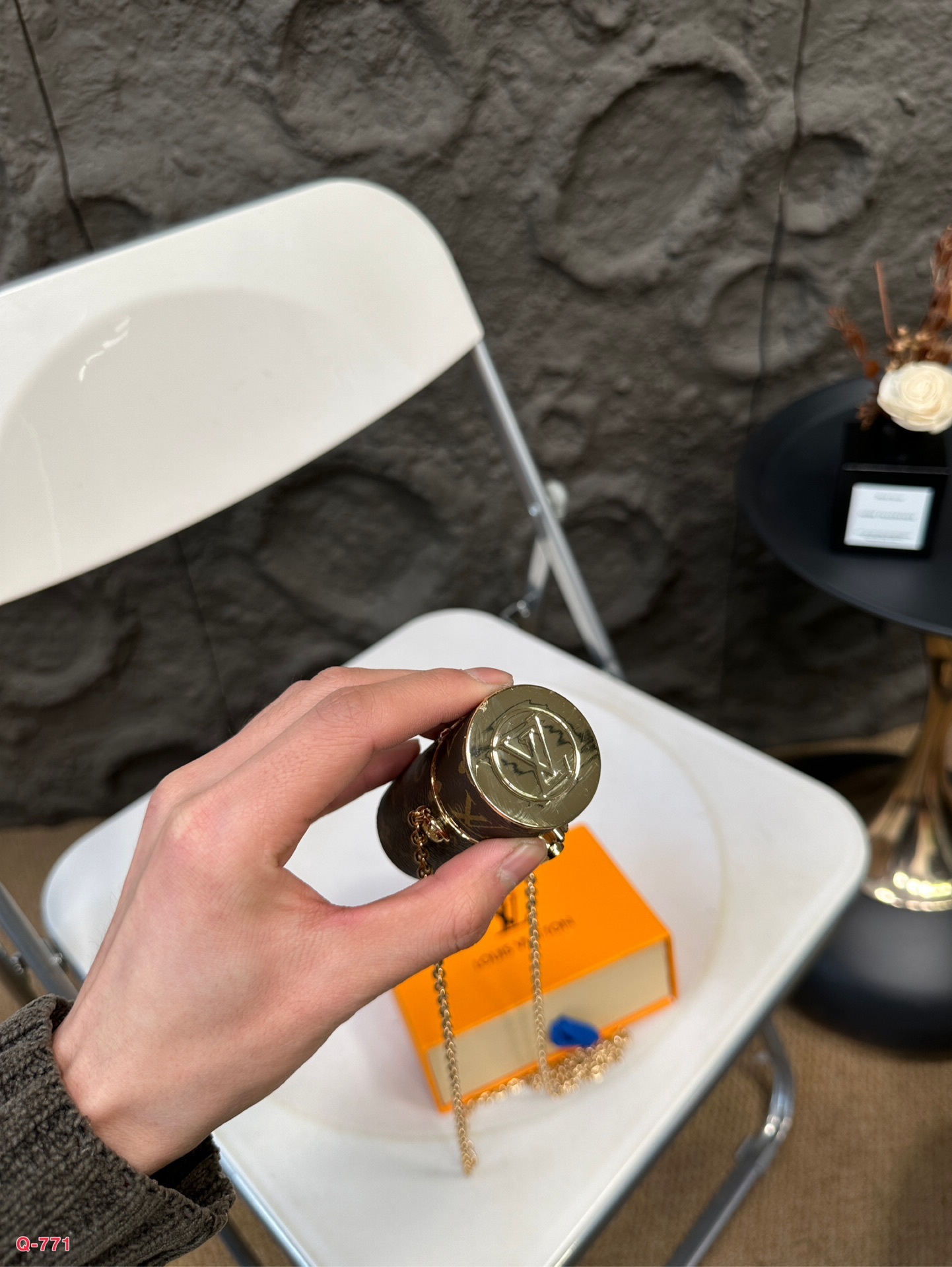 L design limited edition lipstick bag