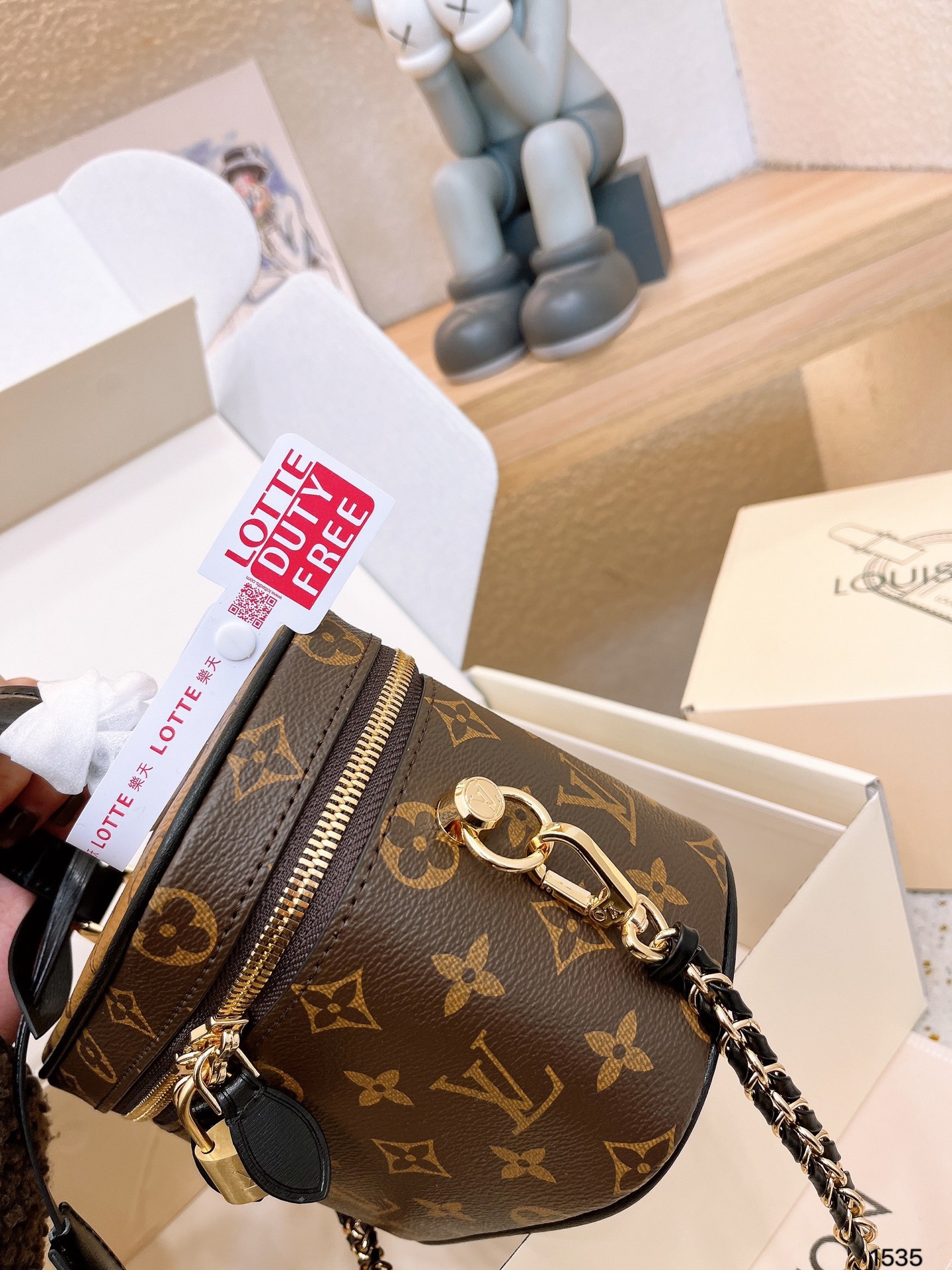 L designcosmetic bag