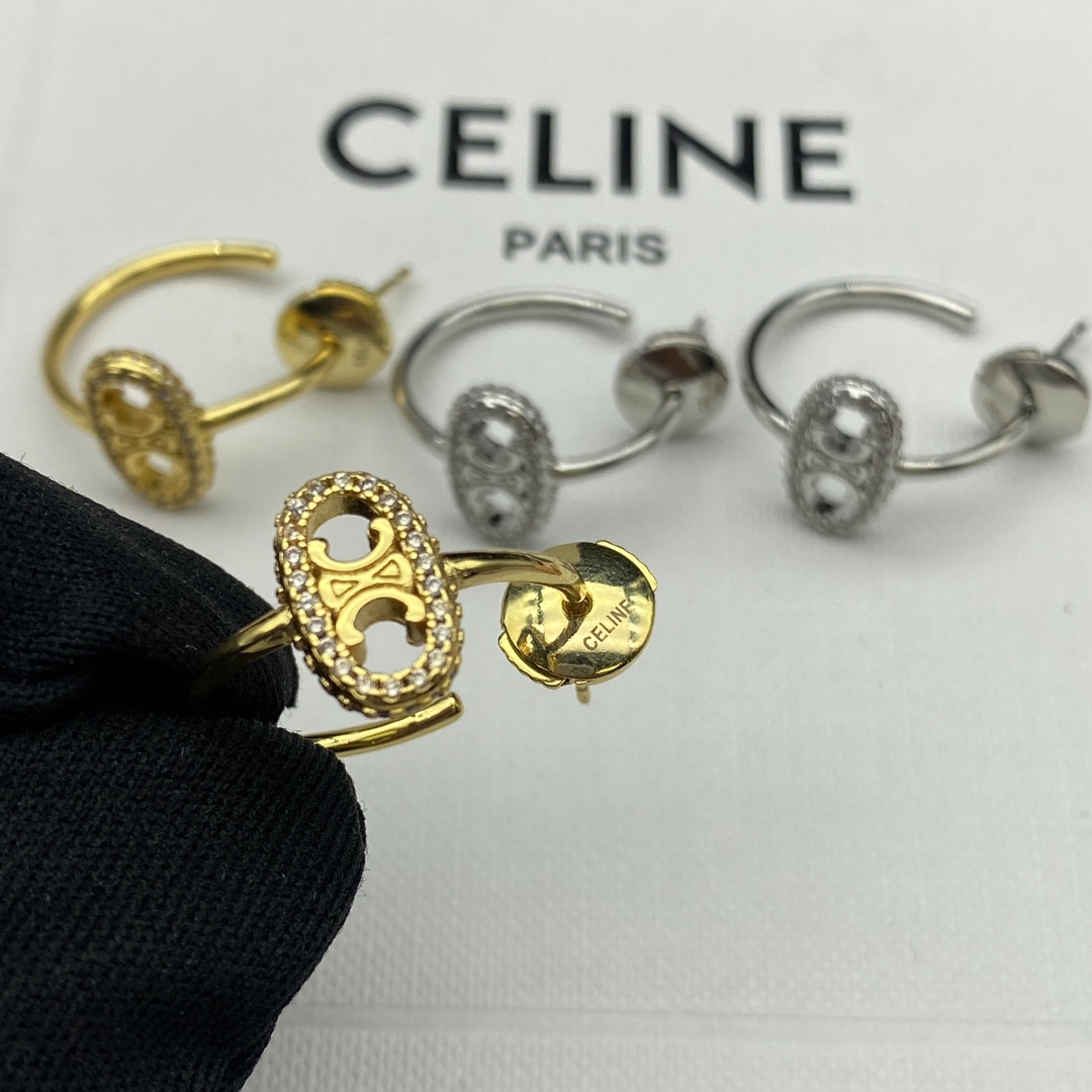 C logo  new earrings