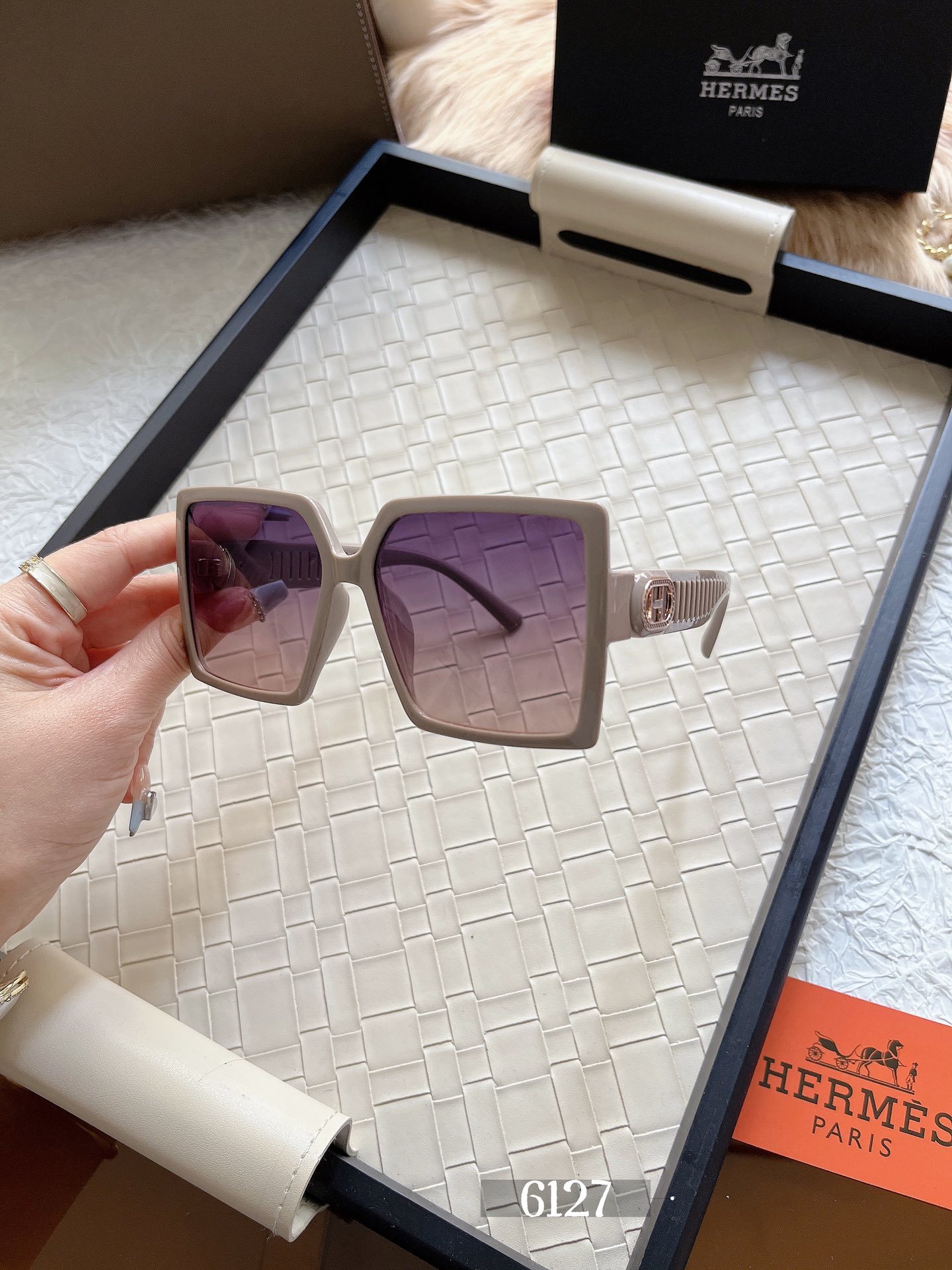 H design Women's polarized sunglasses, fashionable face-shaping, big brand style, fashionable style, live broadcast recommendation 6127