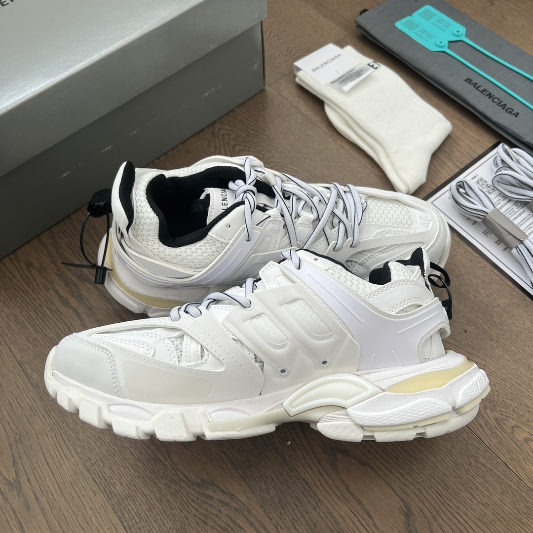 B design track 3.0 Classic stylish sports shoes