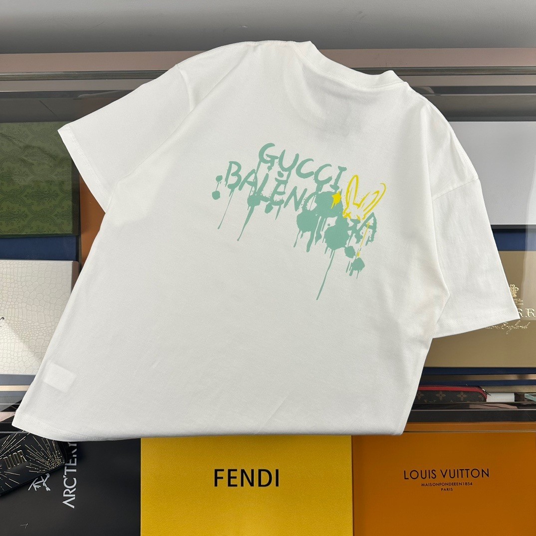 G design & B design  Doddle Printed Solid Color Round Collar Unisex T-shirt