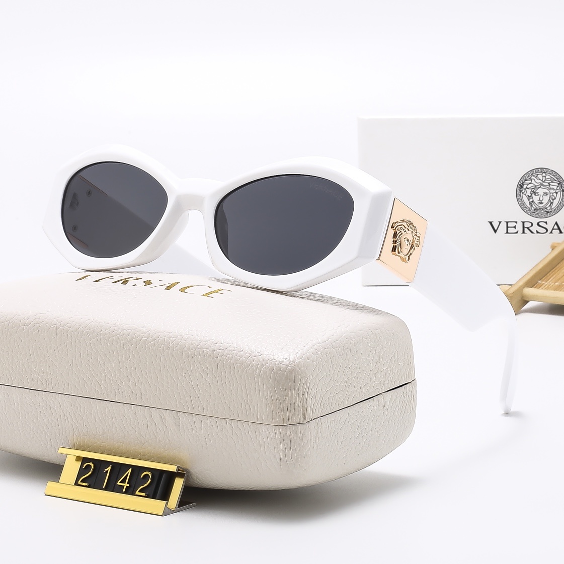 V design Fashionable and volatile series sunglasses 2142