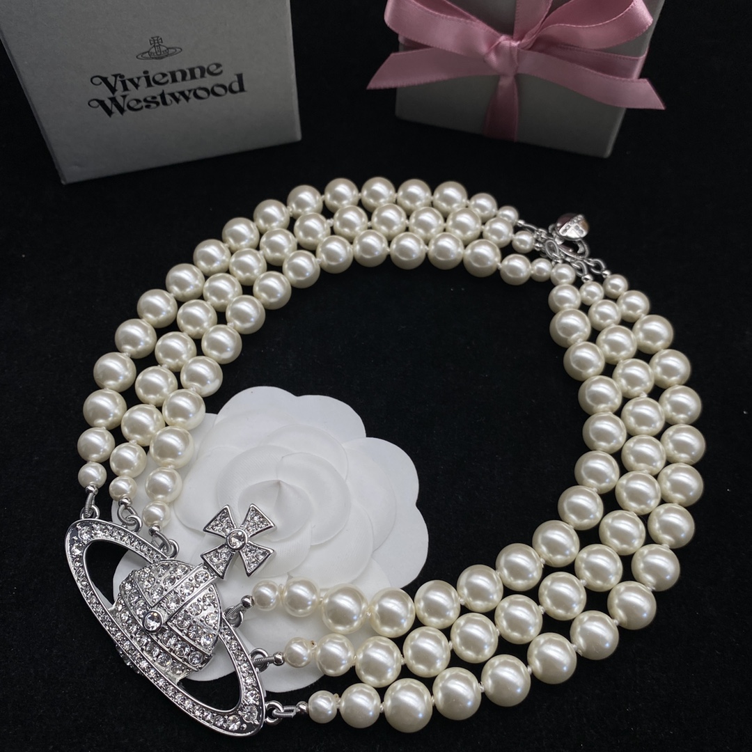Western Queen Mother's Pearl Necklace