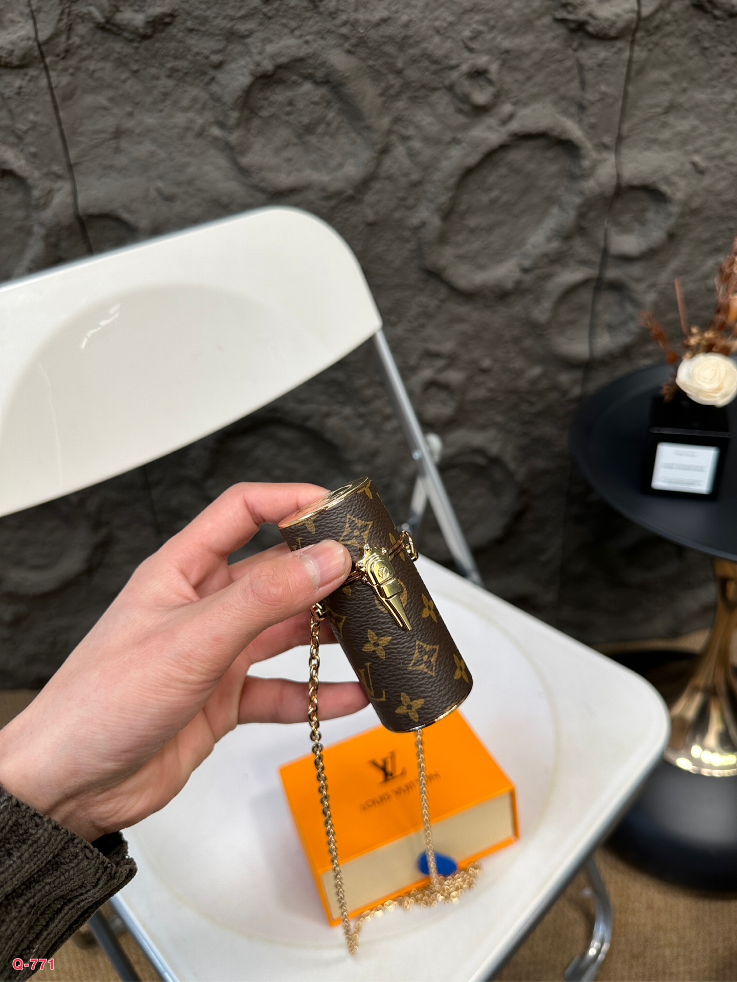 L design limited edition lipstick bag