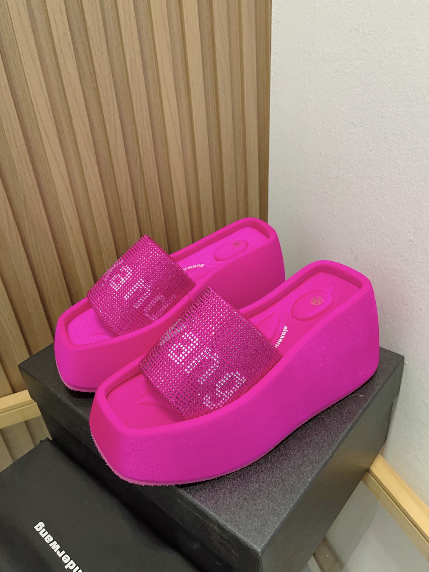 Alexander Wang 2023 spring and summer new waterproof platform thick-soled slippers