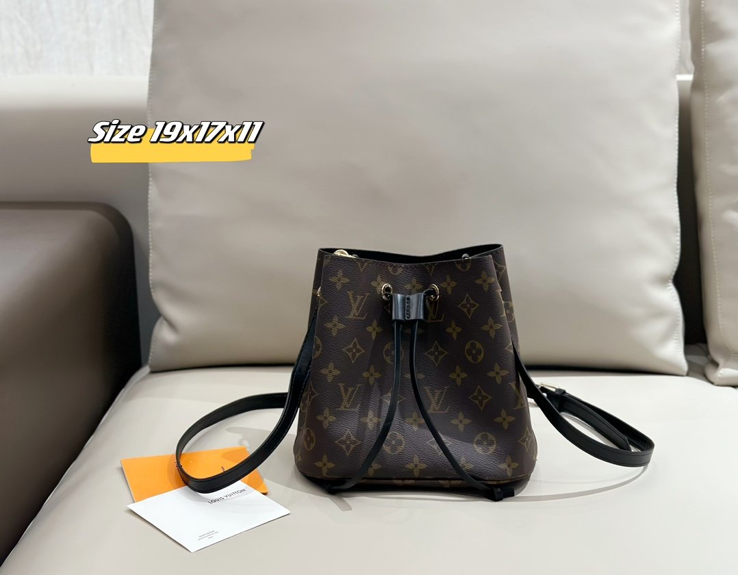 L designwomen's bags mid-year bundle sale