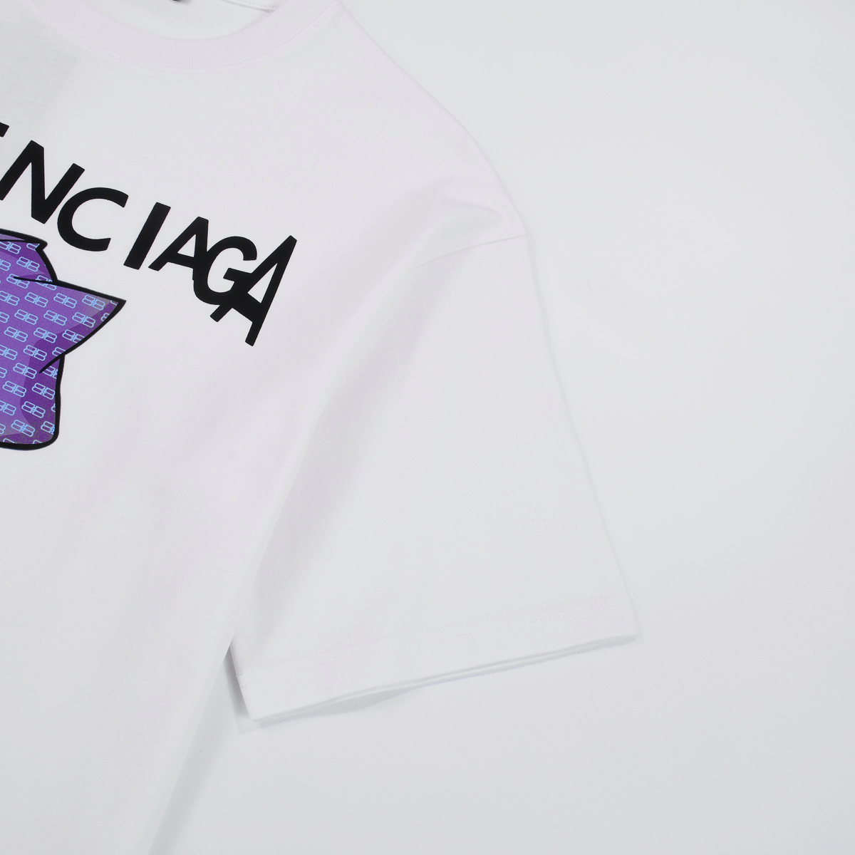 B design  Summer Cute Carton Character Printed 100 Percent Cotton Unisex Leisure T-shirt