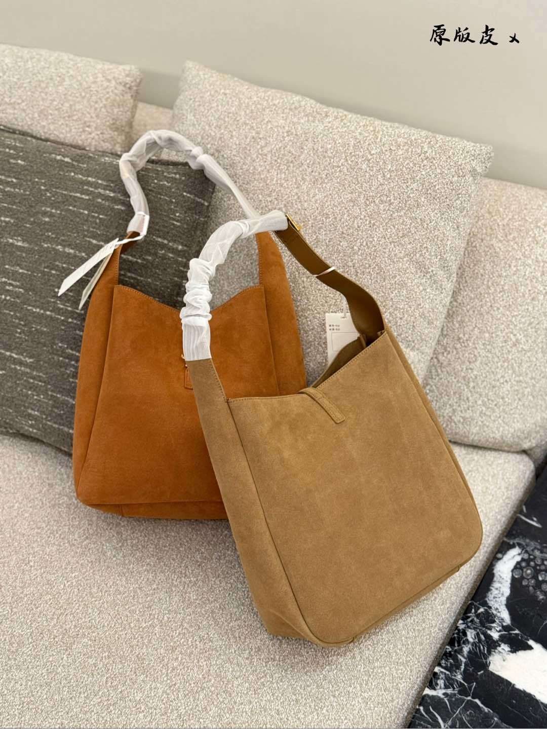 L design LE 5A7 underarm hobo bag