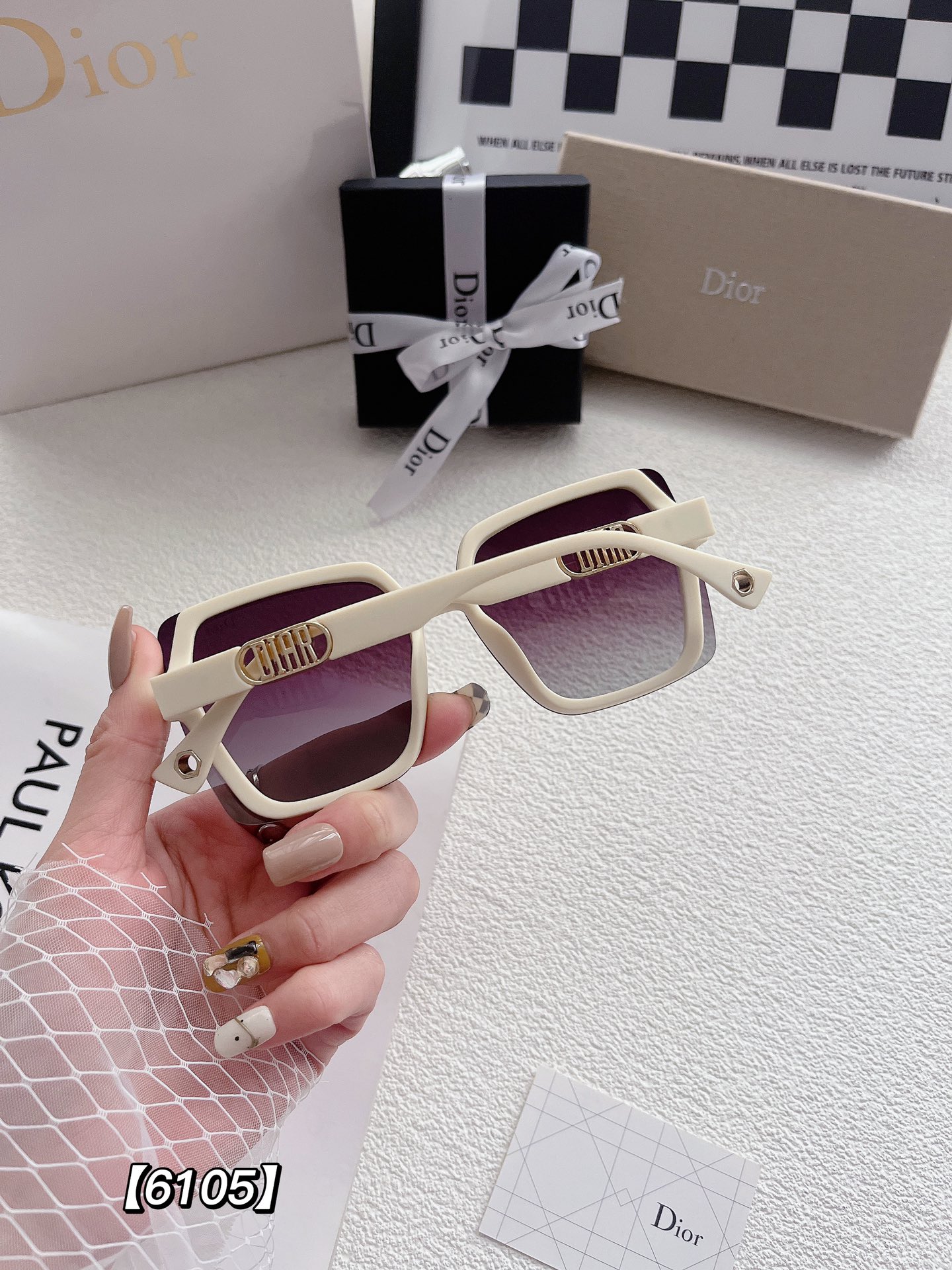 D logo women fashion sunglasses