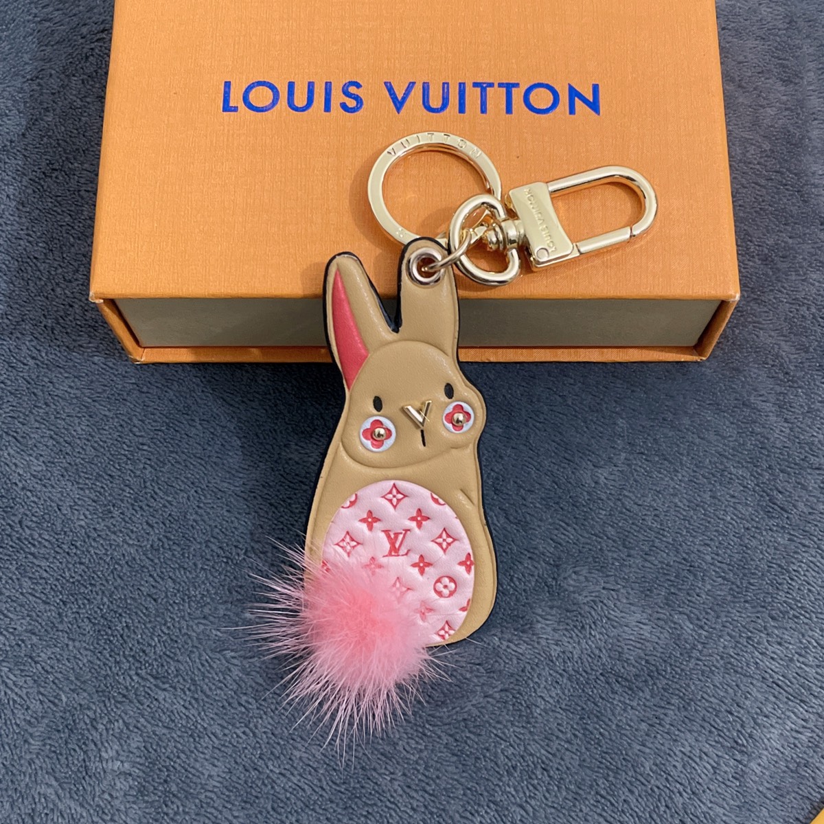 L design furry rabbit cartoon keychain