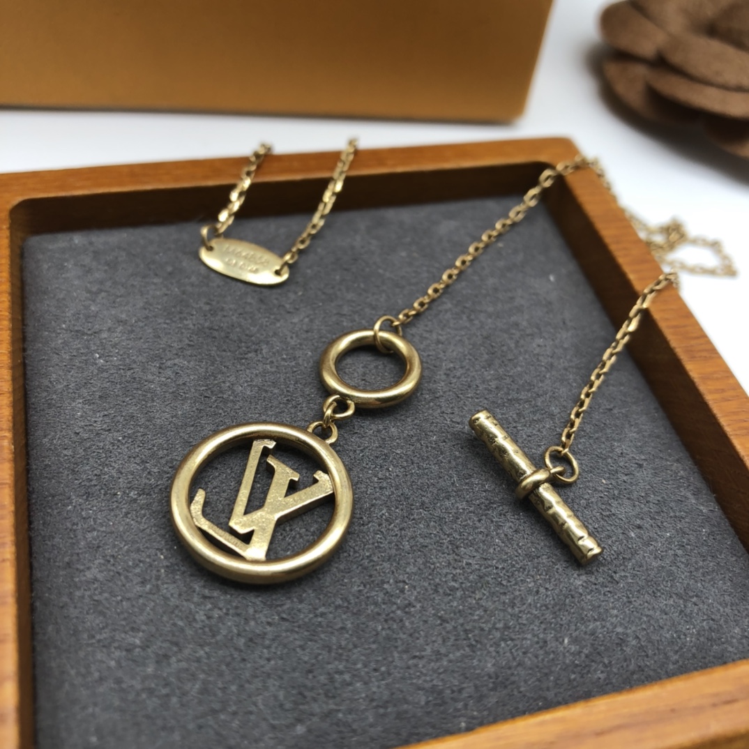 L designclassic trendy necklace