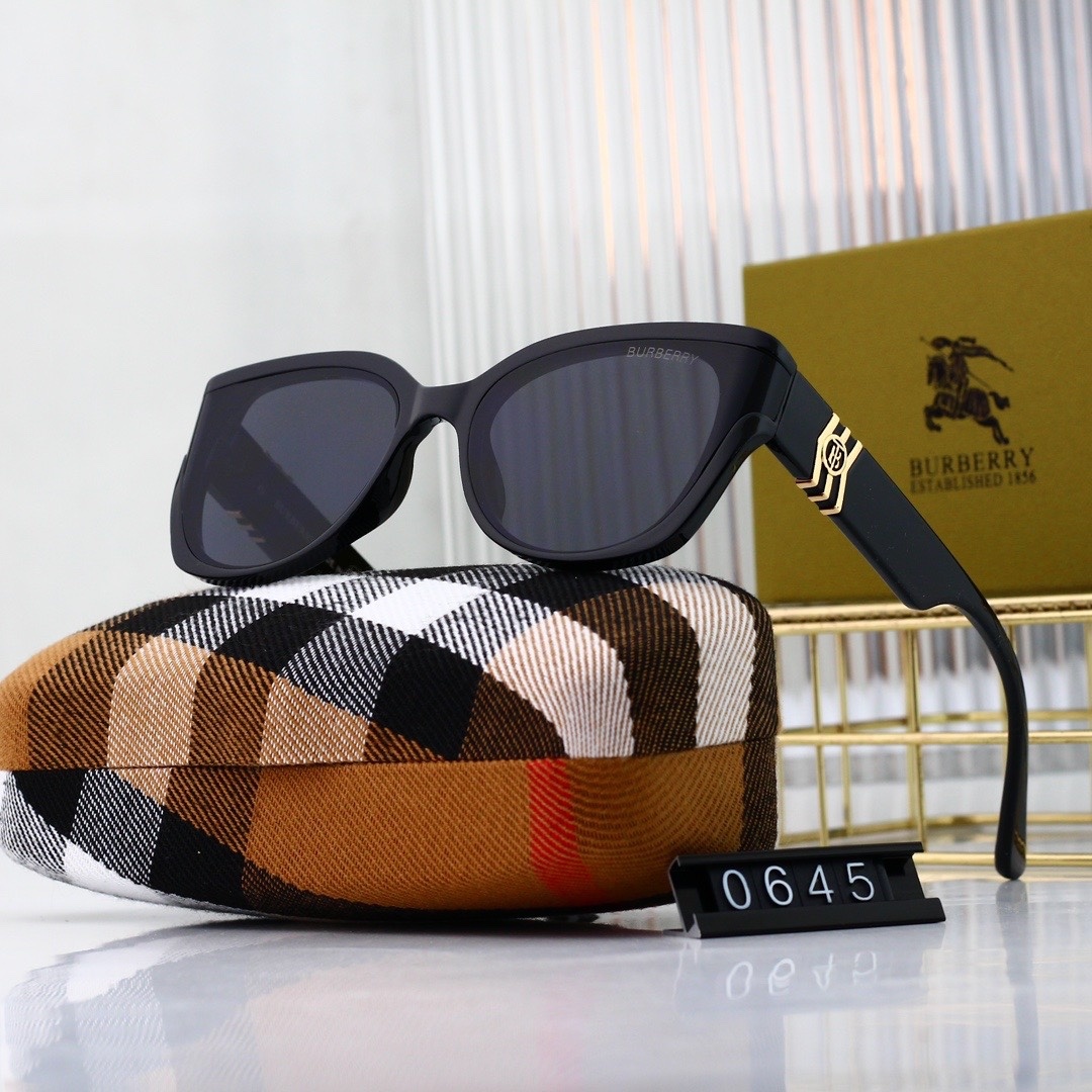 B design Fashion new sunglasses 0645