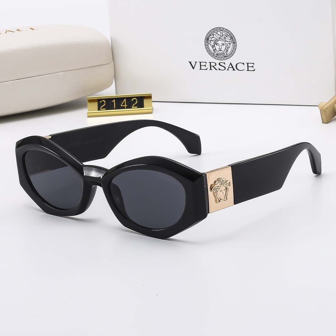 V design Fashionable and volatile series sunglasses 2142