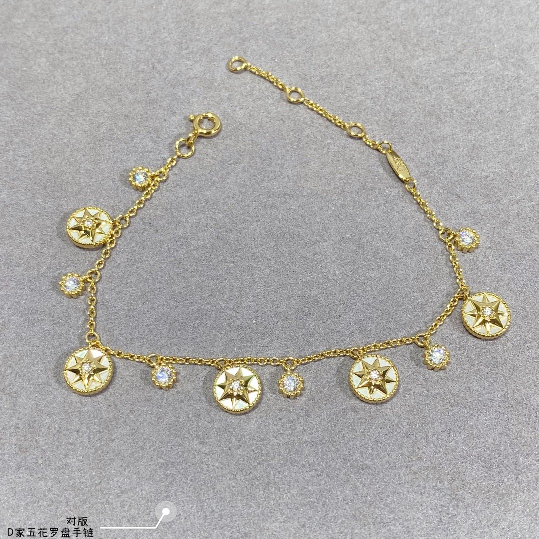 D designFive Flower Compass Bracelet