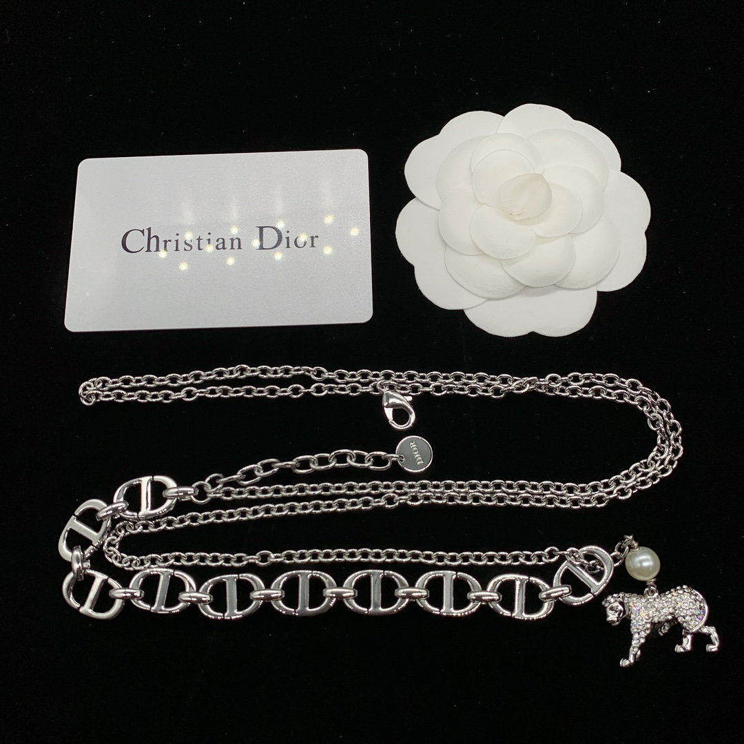 D designnew little pendant necklace