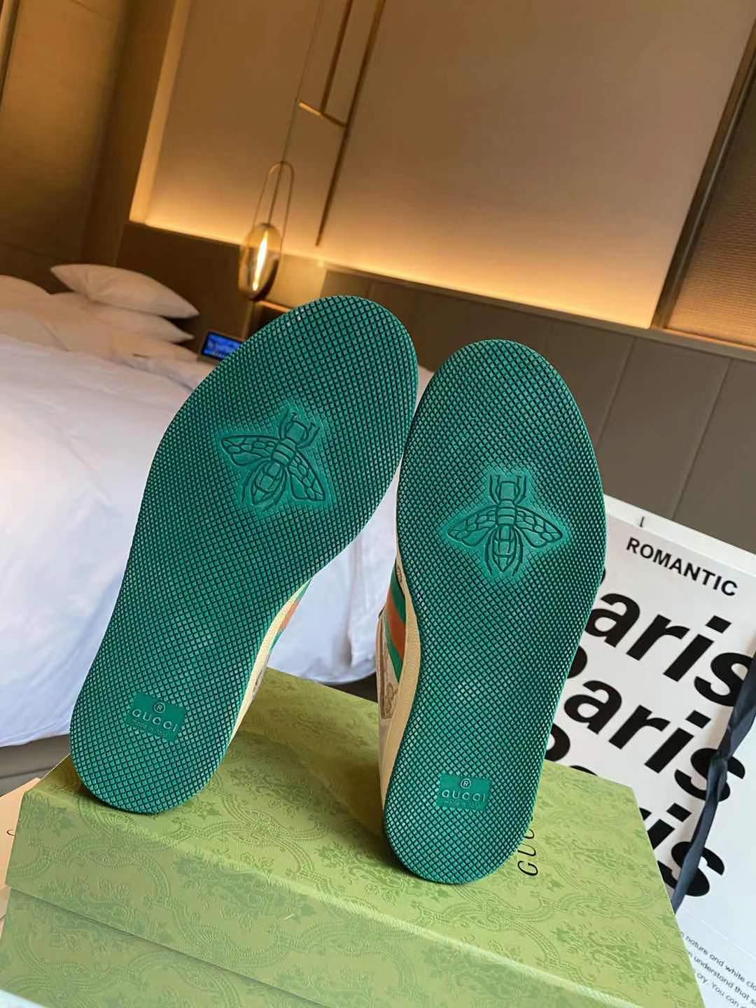 G design  fashionable sports style sneakers