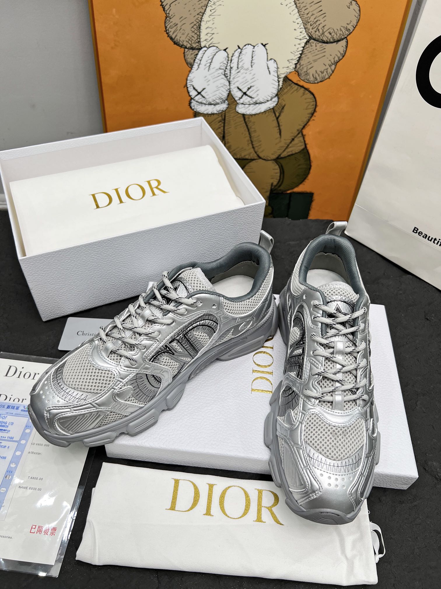 D design 's new versatile Chrono sneakers