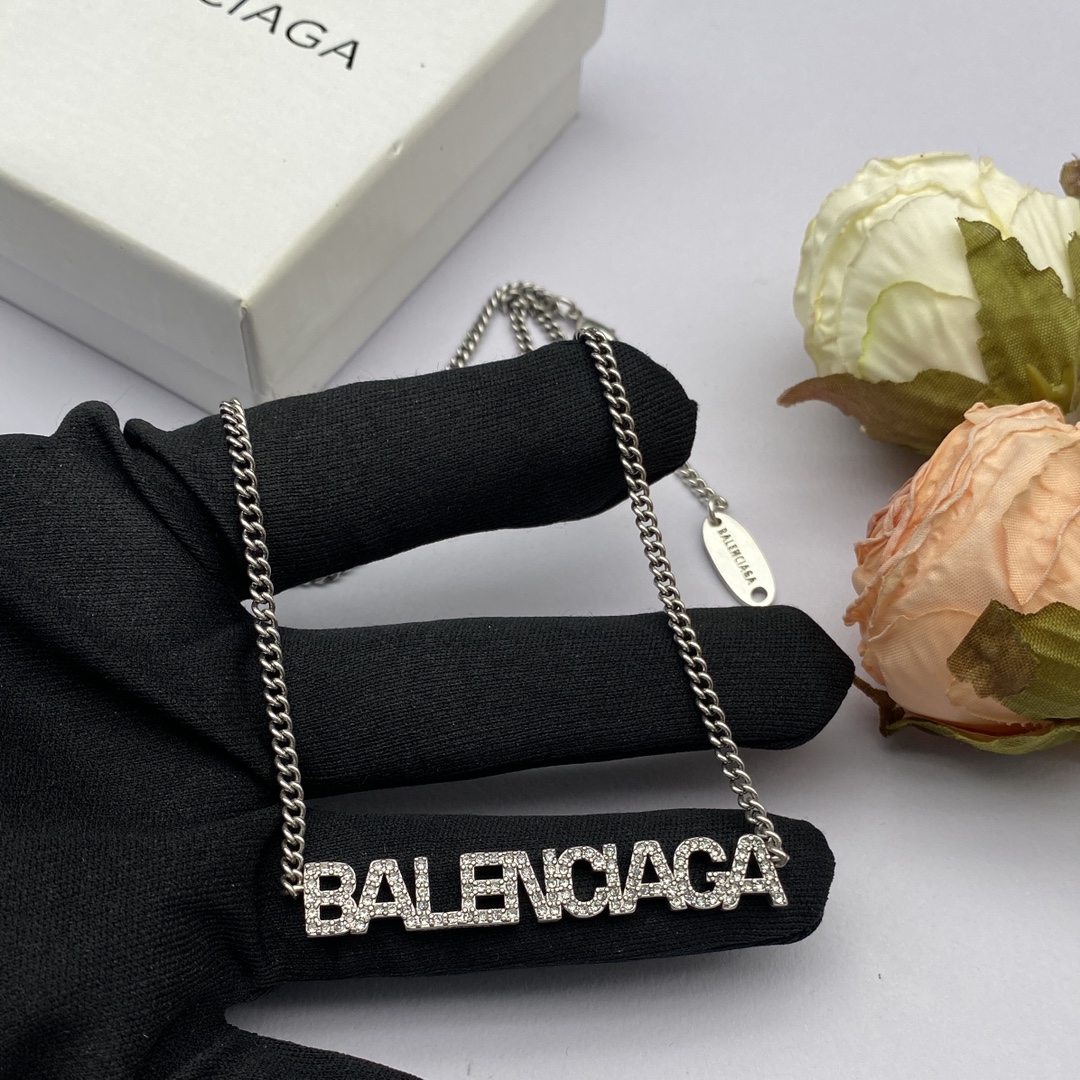 B design  new necklace