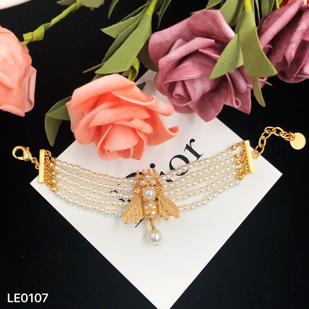 D designFashion Bracelet Necklace Set