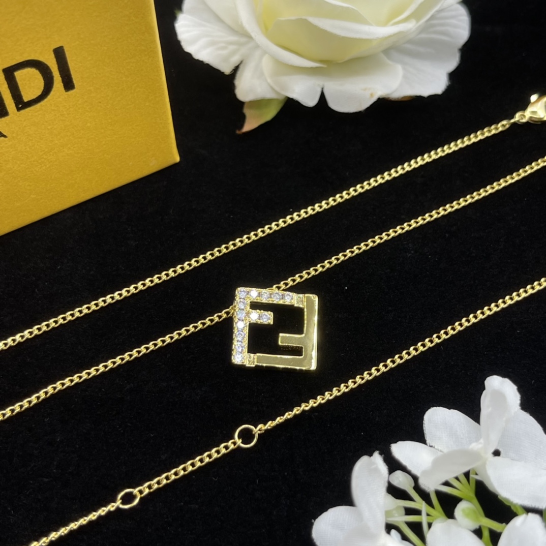 F design  Diamonds Hollow Necklace