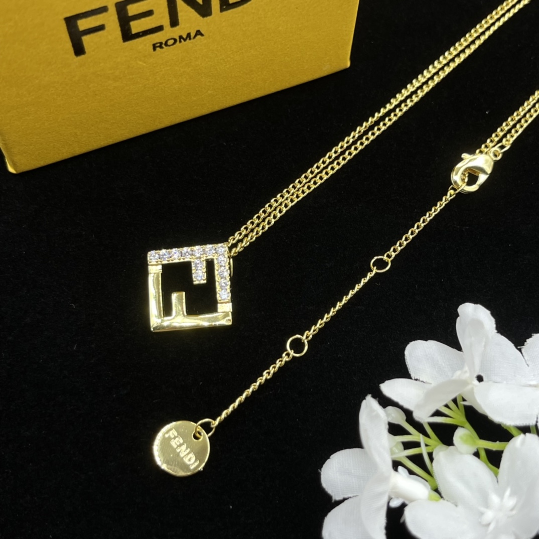 F design  Diamonds Hollow Necklace