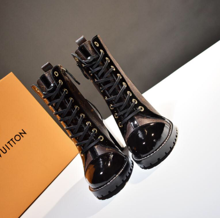 L design  classic high heel Martin boots