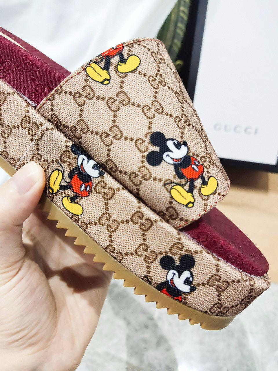 G Suede thick-soled slippers