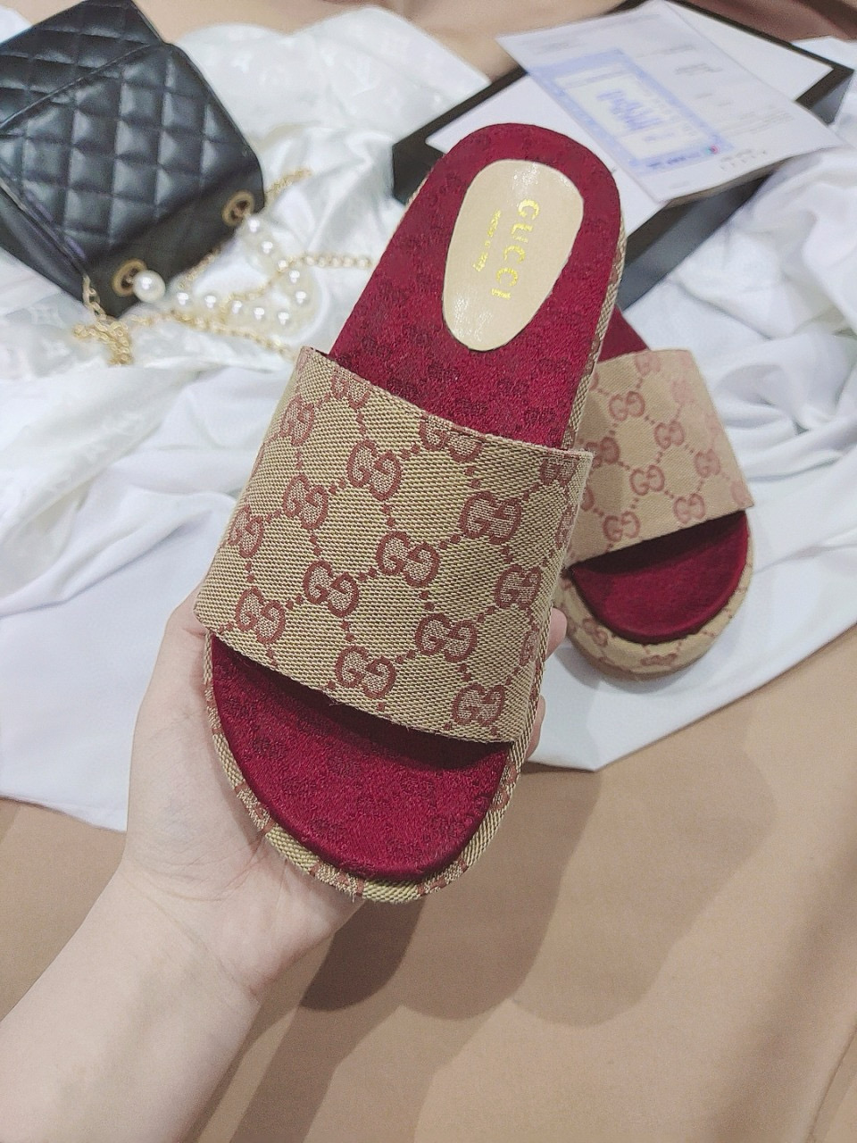 G Suede thick-soled slippers