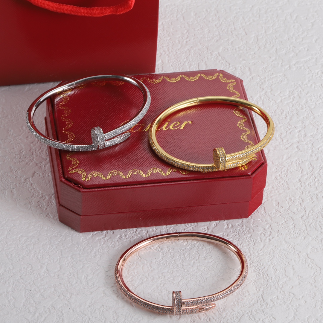 C design classic trend bracelet