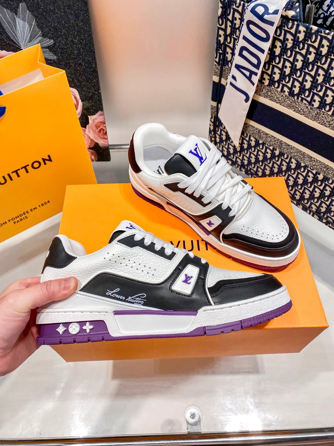 L  TRAINER Couple's low - top sneakers