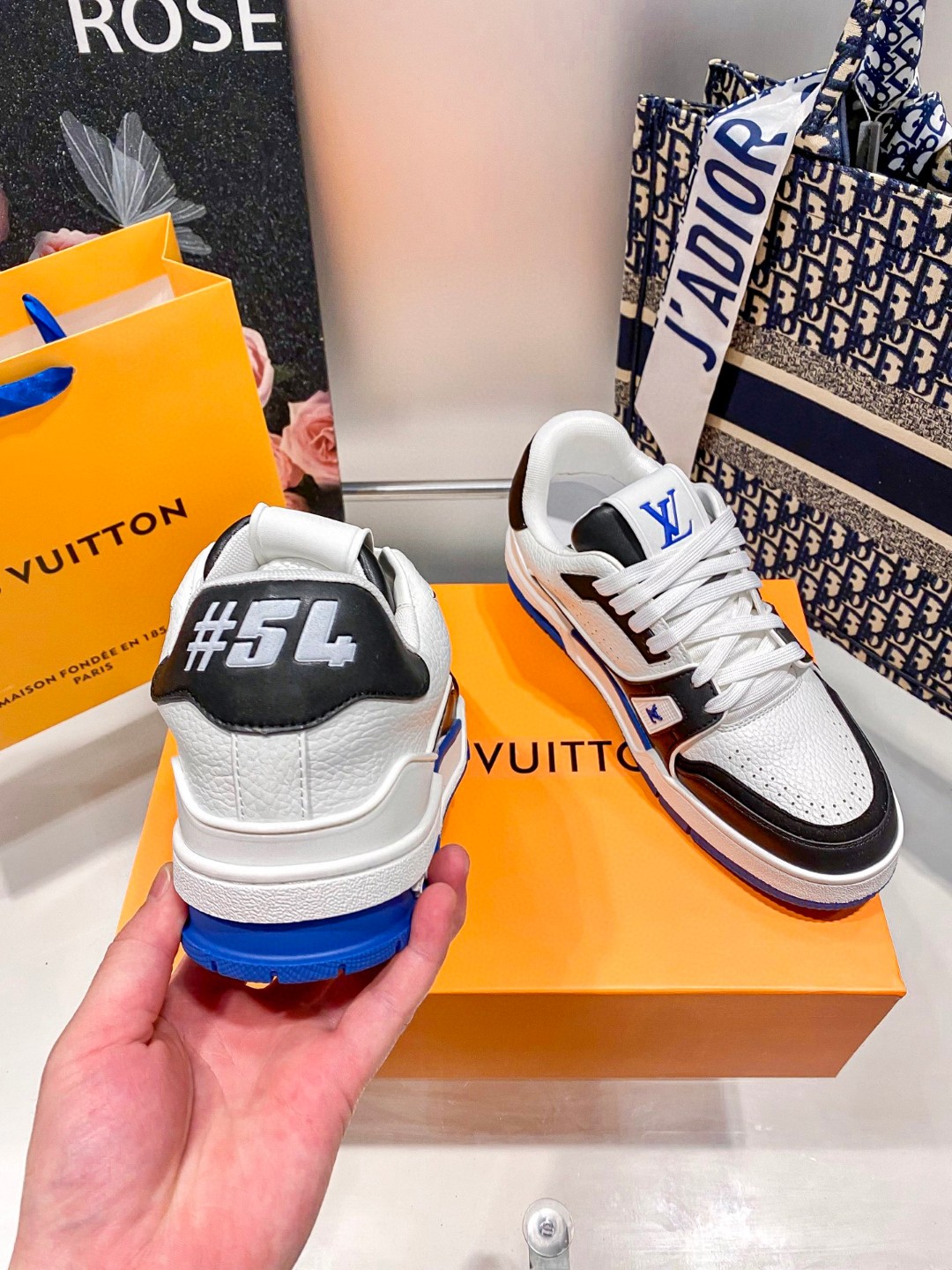 L  TRAINER Couple's low - top sneakers