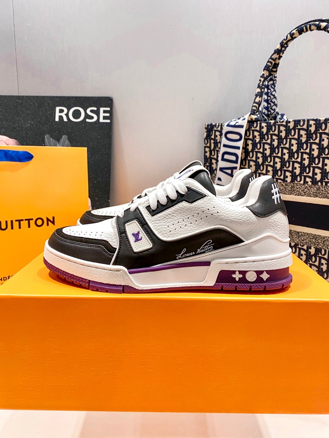 L  TRAINER Couple's low - top sneakers