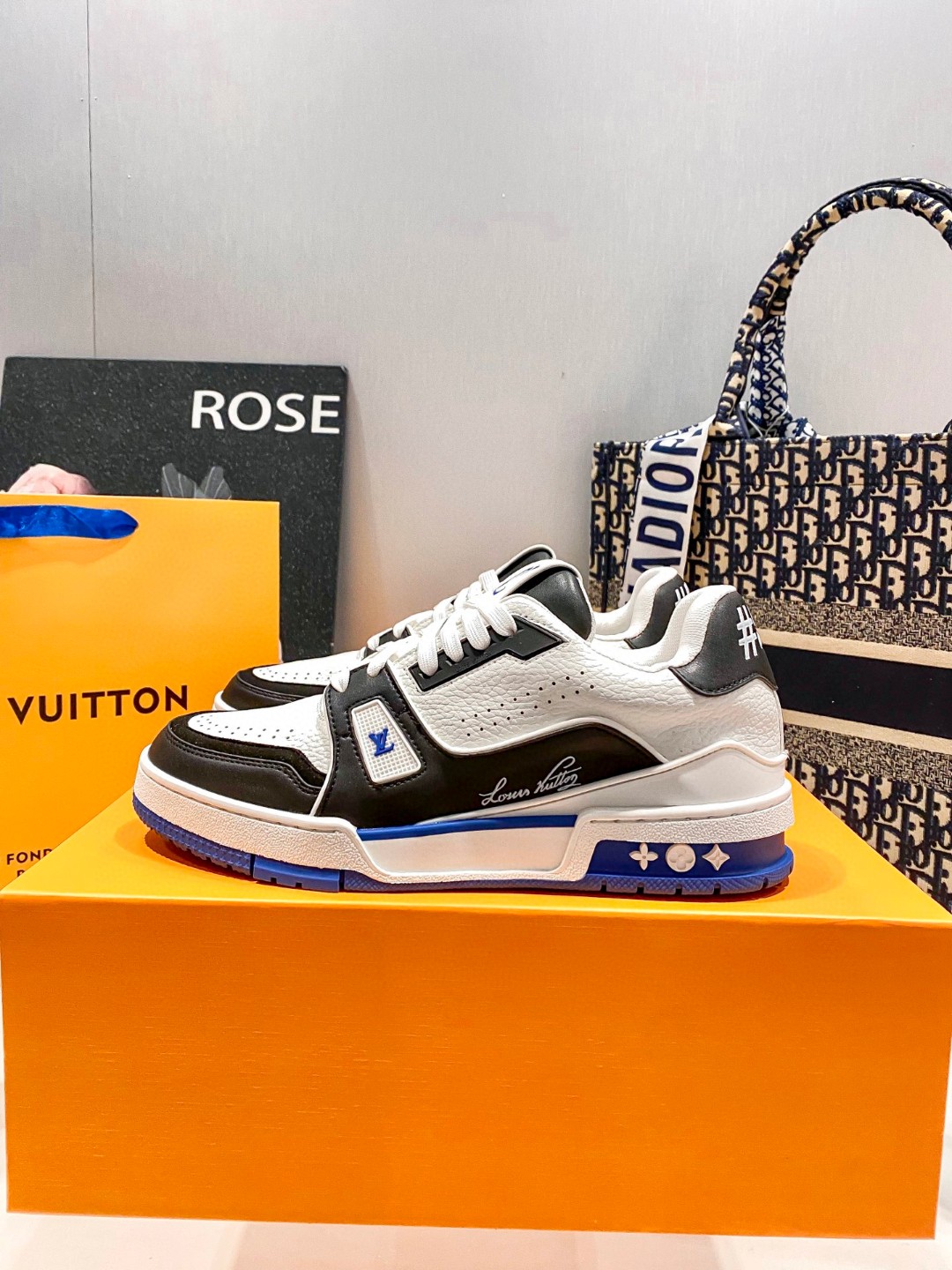 L  TRAINER Couple's low - top sneakers