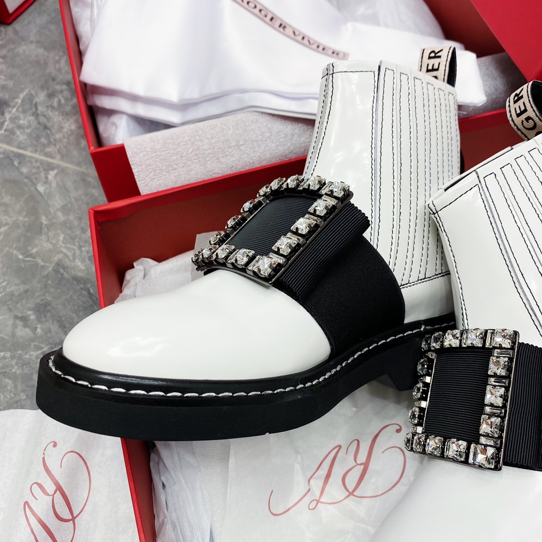 Roger Vivier leather buckle short ankle boots