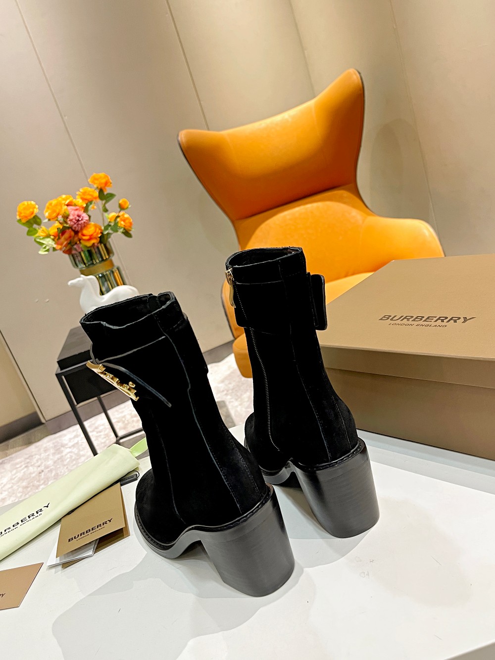 Burberry Women's Chunky Heel Short Boots 35-41