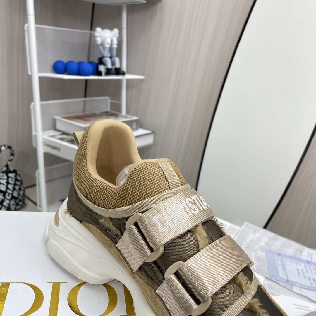 Dior D-wander velcro sneakers