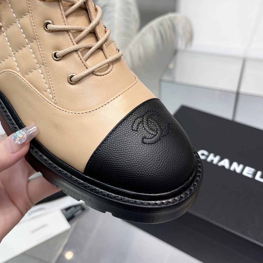 C design  mid boots