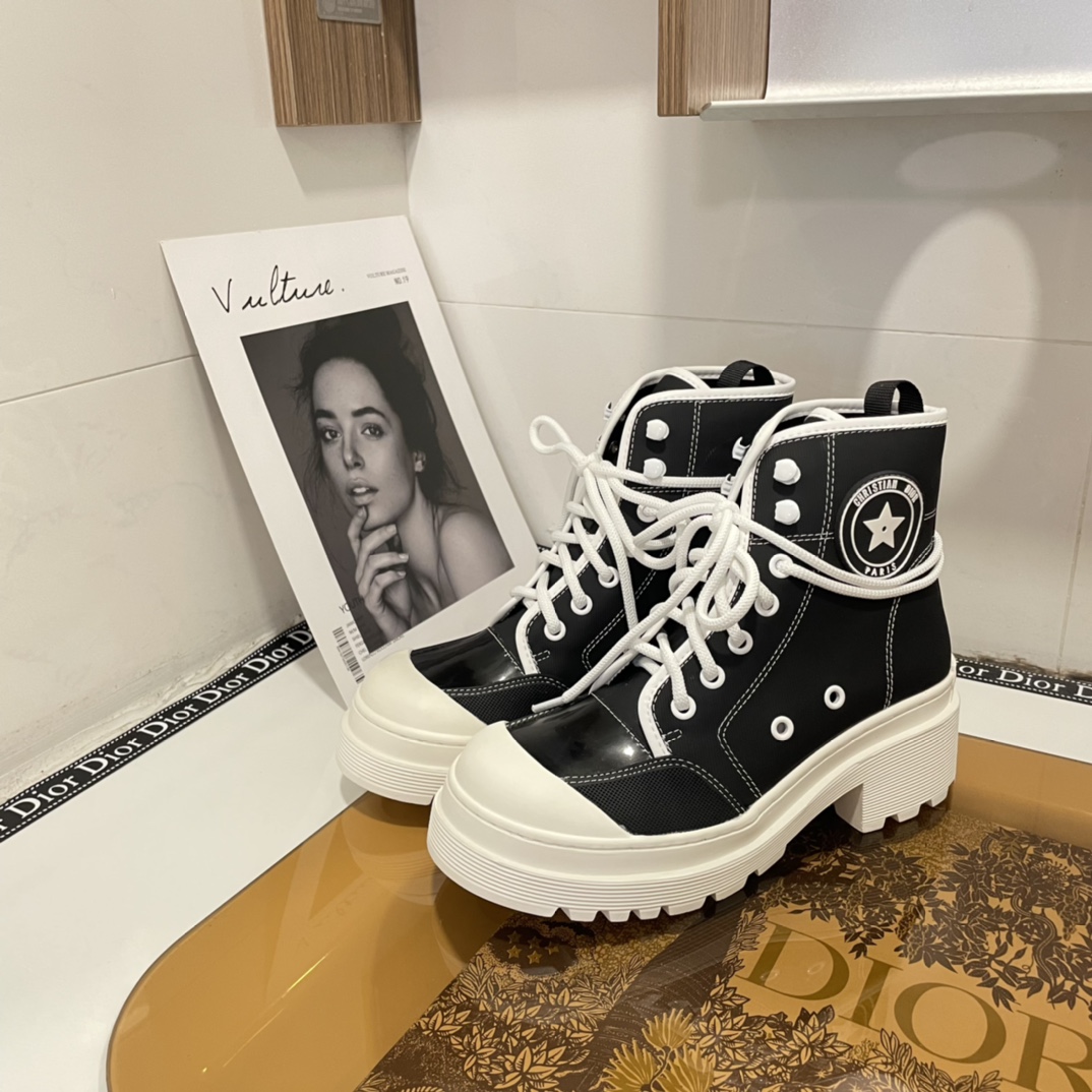 Christian Dior Paris thick sole Martin boots