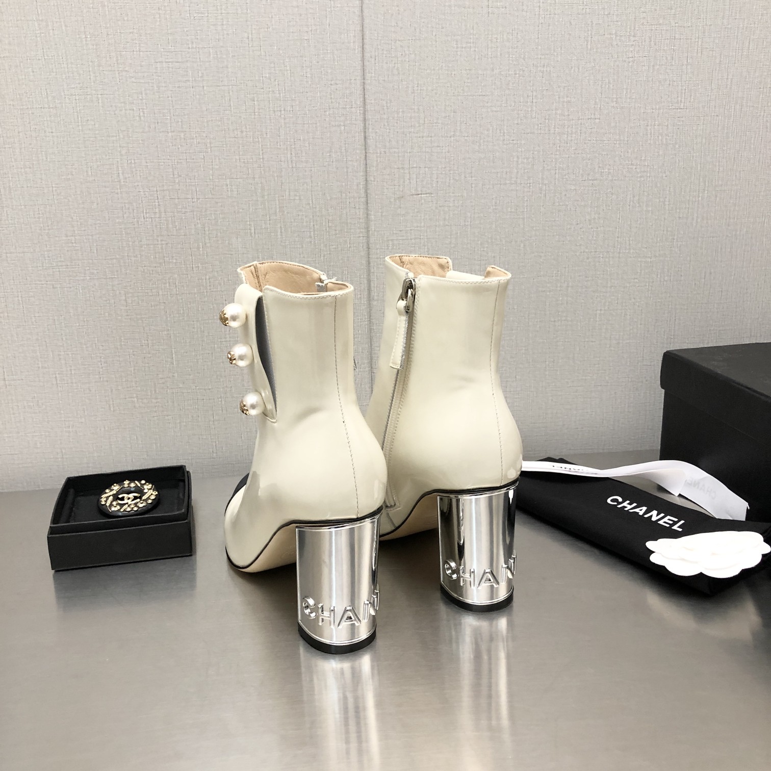 New C design  ankle boots