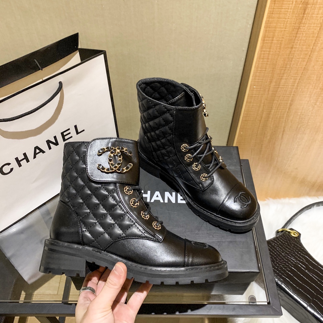 C design  new chain double C buckle short boots