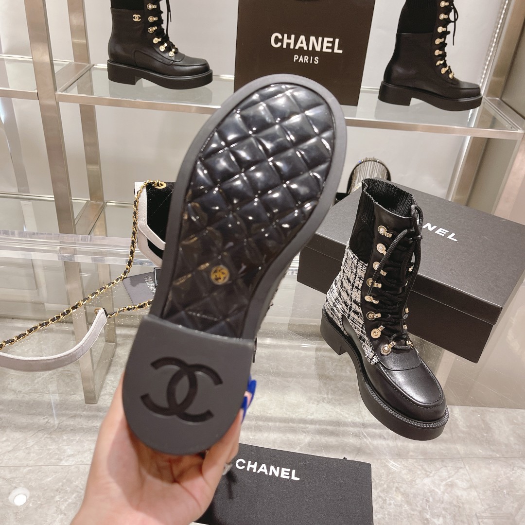 C design  launches new fall and winter new Martin boots