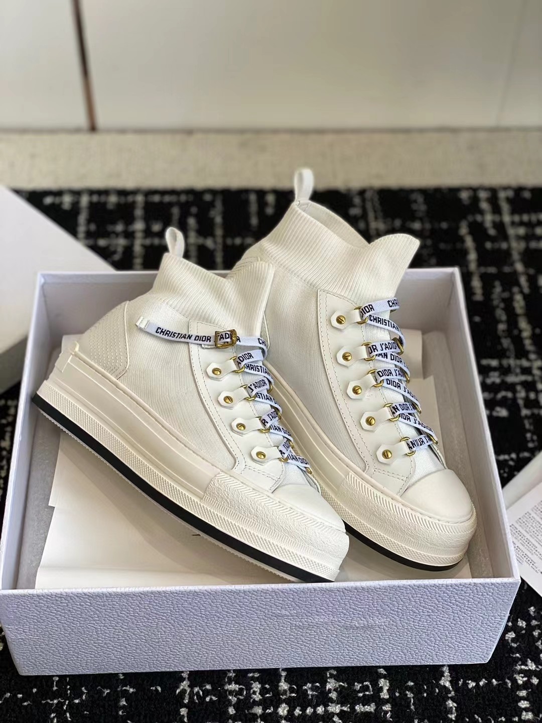 dior cd classic fly knit sneakers