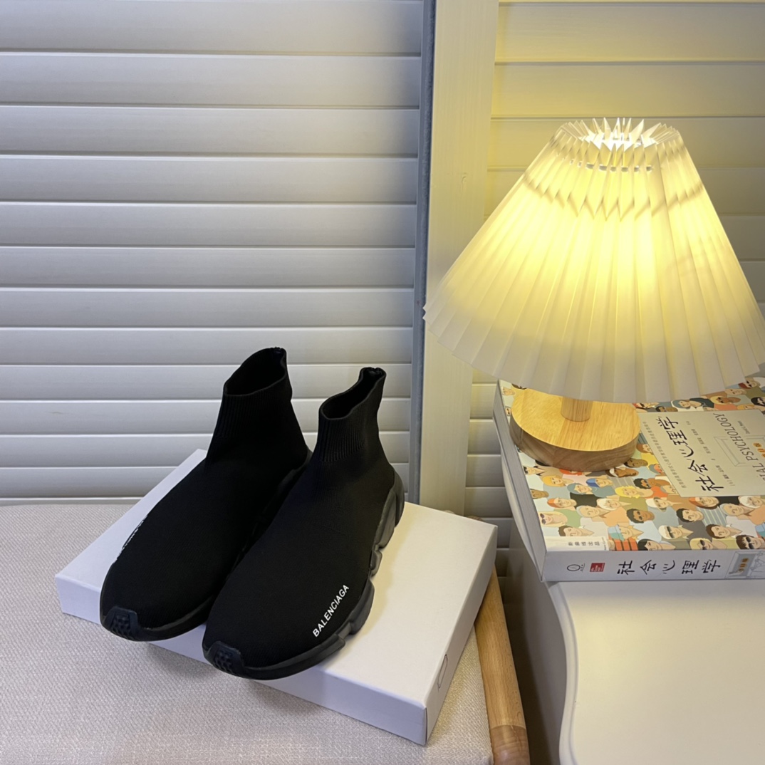 women knitted sock boots