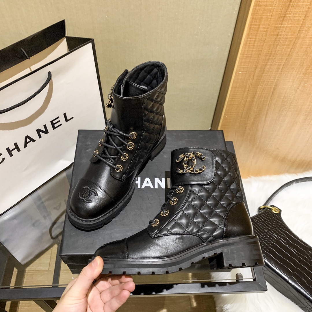 C design  new chain double C buckle short boots