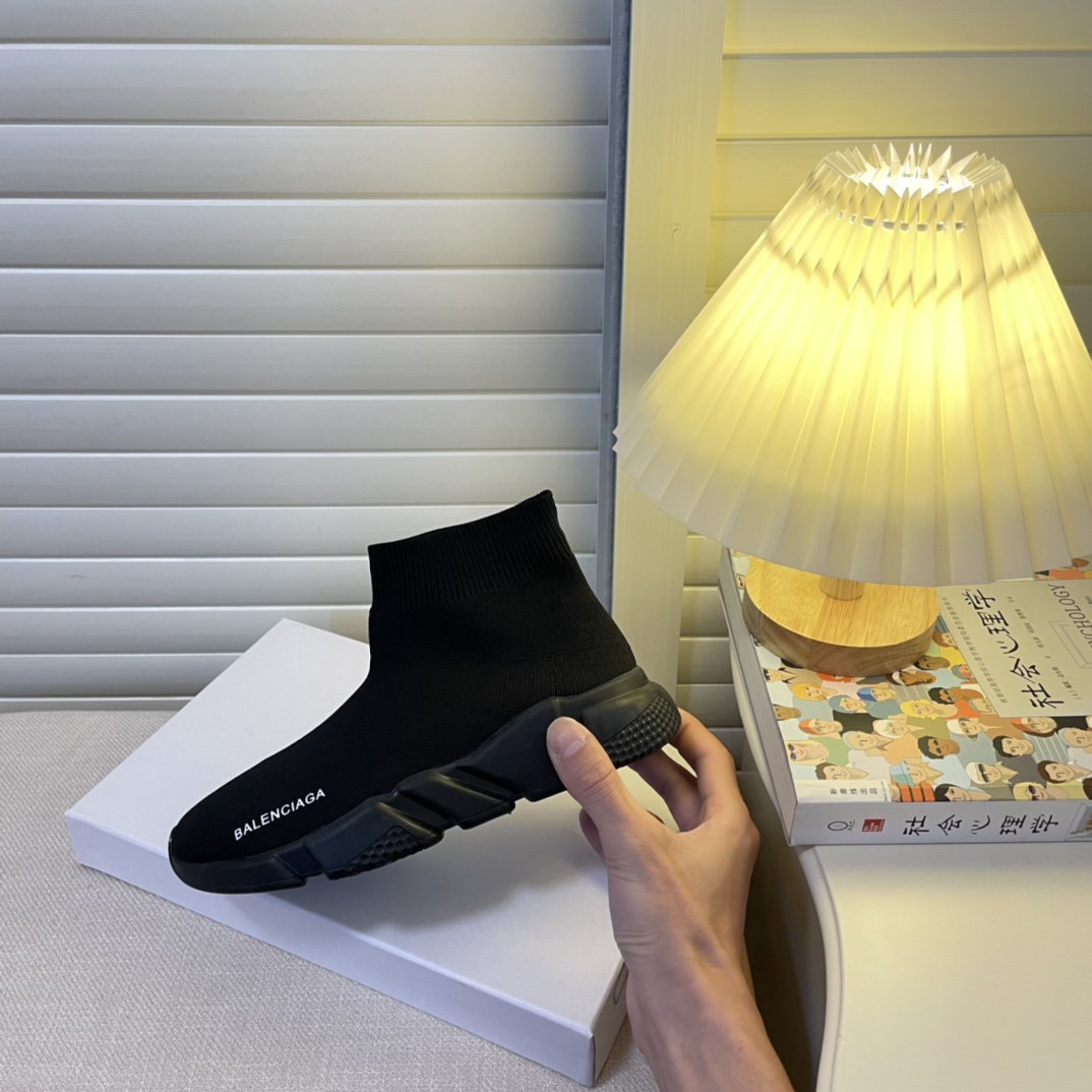 women knitted sock boots