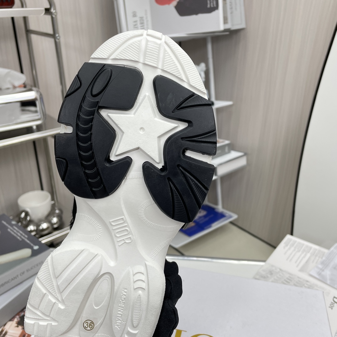 Dior D-wander velcro sneakers
