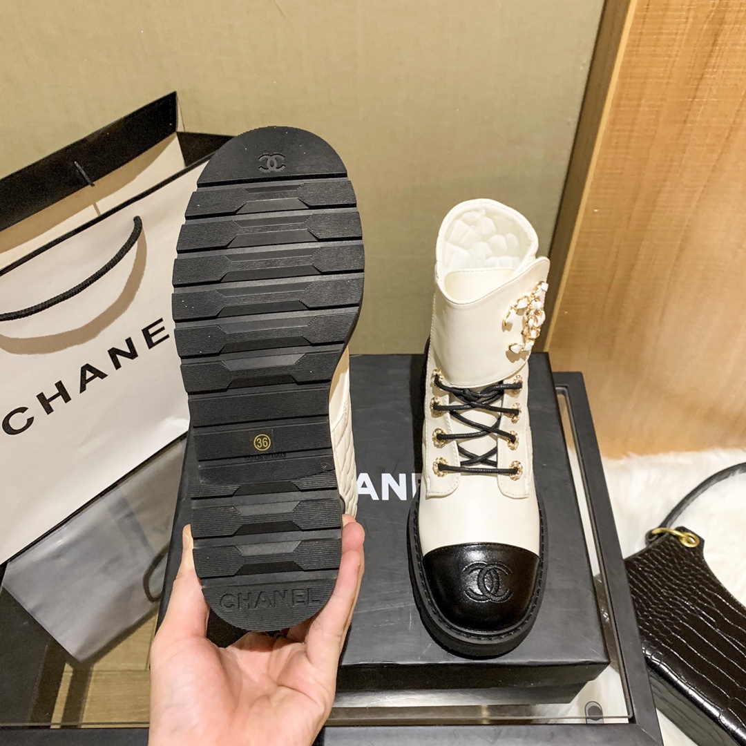 C design  new chain double C buckle short boots