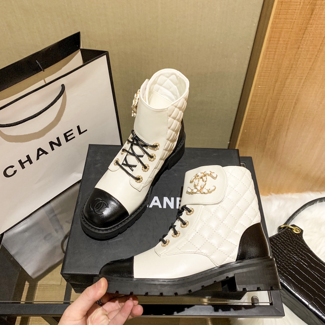 C design  new chain double C buckle short boots