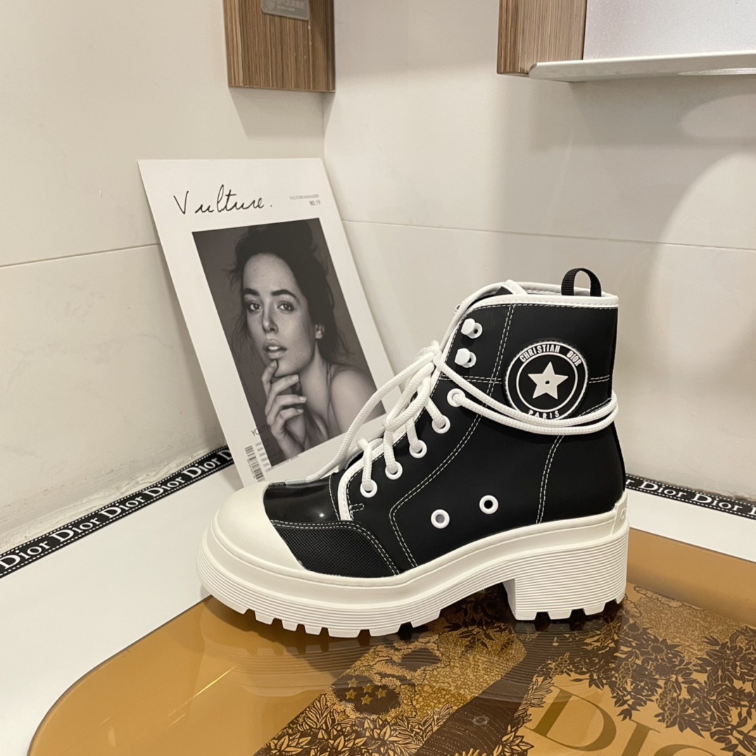 Christian Dior Paris thick sole Martin boots